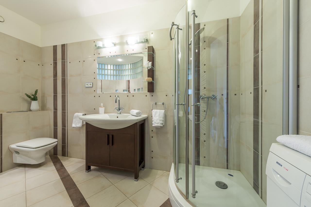 Miasteczko Orange P&O Service Apartments Warszawa Eksteriør billede
